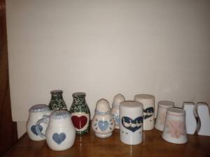 lot 2636 image: 6 Pair Lot Of Assorted Salt And Pepper Shakers The Love Collection
