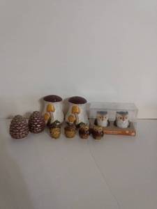 lot 2800 image: A Splash Of The Outdoors lot of 4 Owls, 2 Pinecones, 2 Mushroom, 2 Egg Corn Decorative Salt and Pepper Shakers