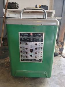 lot 101 image: Emerson Electric Arc Welder