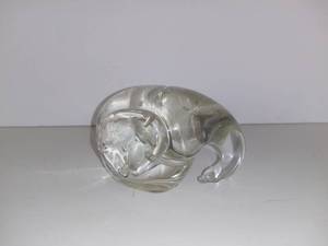 lot 5023 image: Glass Elephant Paperweight