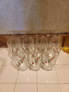 lot 5122 image: Lot of 12 Vintage Anchor Hocking Red Rose Design Tumbler Ice Tea Glasses
