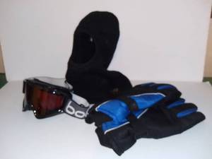 lot 6013 image: Bolle Ski Goggles Northeast Outfitters Mask and Winter Gloves