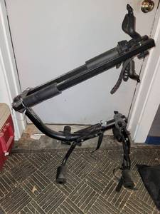 lot 1208 image: Highland Sportwing Bicycle Rack