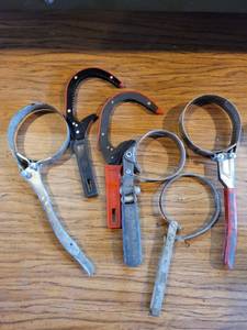 lot 1221 image: Lot of 6 Oil Filter Wrenches