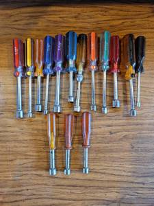 lot 1227 image: Lot of 15 Socket Screw Drivers