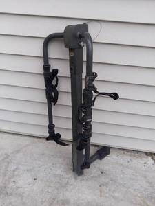 lot 1524 image: Bell Foldable Truck Hitch Bike Rack