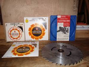 lot 1627 image: Lot Of 5 Saw Blades Black&Decker,Craftsman In Different Sizes