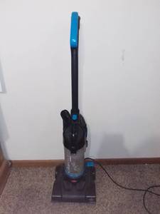 lot 6519 image: Bissell Powerforce Compact Vacuum