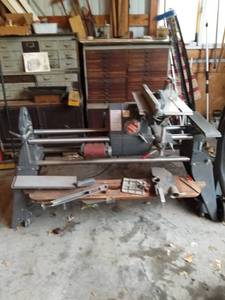 lot 2 image: Fully Operational Vintage Shop Smith 10ER