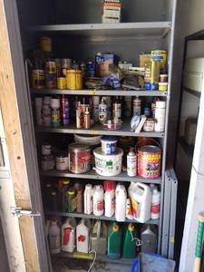 lot 1566 image: Huge Lot of Chemicals. Thinner Stripper Paint Pest Spray