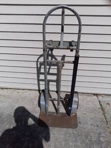 lot 1583 image: 2-Way Dolly