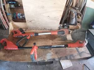 lot 1631 image: Lot Of 2 Black&Decker Battery Operated Weed Eaters