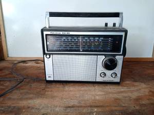 lot 1646 image: Realistic Patrolman SW-60 FM Radio