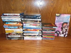 lot 7250 image: Lot of DVDs and CDs