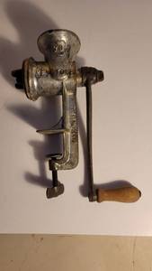 lot 9105 image: Keystone Hand Crank Meat Grinder