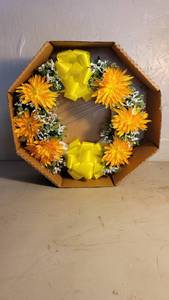 lot 9117 image: Yellow Flower Wreath