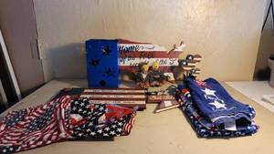 lot 9120 image: Lot of 4th of July Decor