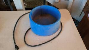 lot 9156 image: Navy Blue Heating Dog Bowl