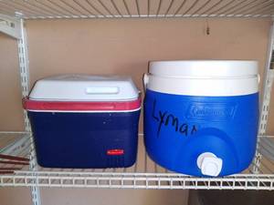 lot 9217 image: Coleman Water Jug and Rubbermaid Lunch Cooler