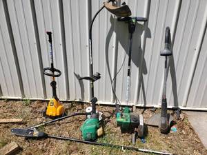 lot 10001 image: Lot of Yard Tools. Electric Black and Deck Weed Eater. other Tools Need New Lines.