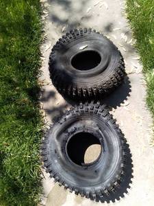 lot 1034 image: Set of 2 Nanco N700  22 X 11.00- 8 Tubless Nylon Tires