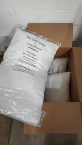 lot 47729 image: Utopia Bedding Throw Pillows Insert (Pack of 4, White) - 16 x 16 Inches Bed and Couch Pillows - Indoor Decorative Pillows