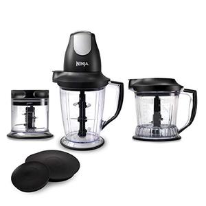 lot 47823 image: Ninja BlenderFood Processor with 450-Watt Base, 48oz Pitcher, 16oz Chopper Bowl, and 40oz Processor Bowl for Shakes, Smoothies, and Meal Prep (QB1004)