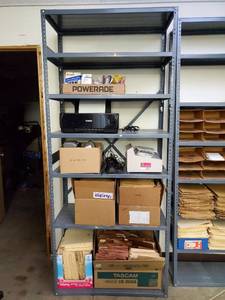 lot 32563 image: 7ft Metal Shelf