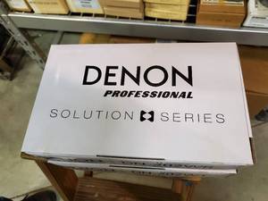 lot 35722 image: Denon Wireless Signal Transmitter and Receiver