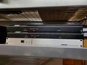 lot 35726 image: (3) Bose Processors 102 and Freespace