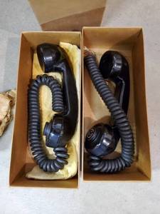 lot 35748 image: Vintage RCA Handsets