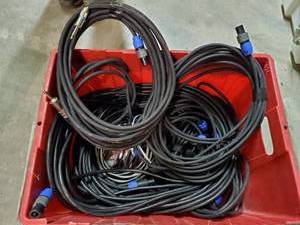 lot 35830 image: Speak On Cables