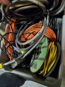 lot 35832 image: Power Cords