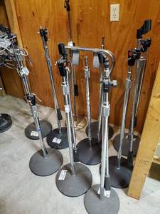 lot 35878 image: Microphone Stands, Mixer Stand