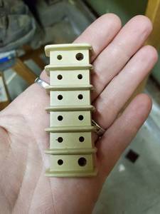 lot 35906 image: 1000 Terminal Strips, 200 Face Plate For Desk Phones