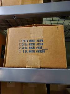 lot 35913 image: (20) Ceiling Tile Mounting Rings MR8