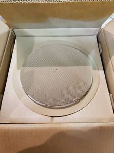 lot 35931 image: (5) Bose Model 16 Ceiling Speakers Beige