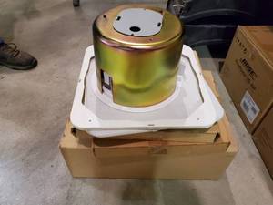 lot 35943 image: Bose Model 16 Speaker, Square Grills, Wall Mount Kit