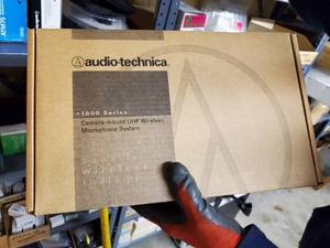 lot 35978 image: Audio Technica 1800 Wireless Microphone System