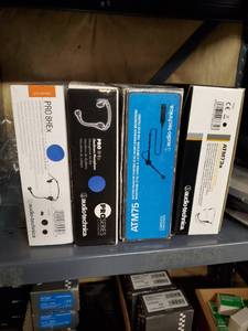 lot 35980 image: (4) Headset Mics