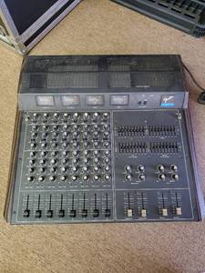 lot 35583 image: Fender 8 Channel Powered Mixer 3208