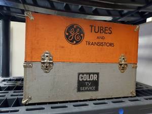 lot 35591 image: Antique GE Tubes and Transistors Box