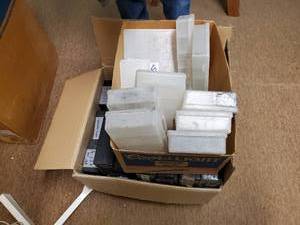 lot 35611 image: Empty Plastic Cases