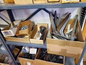 lot 35613 image: Toggle Bolts, Angle Brackets