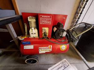 lot 35680 image: Sanborn Air Compressor Model 44A75-15