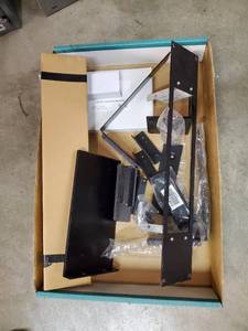 lot 35705 image: Equipment Rack Mounts