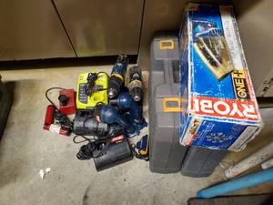 lot 32503 image: Ryobi Tools