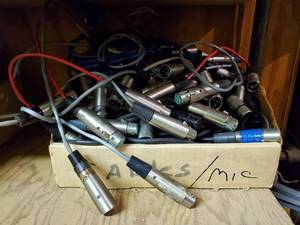 lot 35841 image: XLR Mic Patch Cables