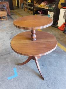 lot 1010 image: Vintage Wooden Round 2 Tier Pie Crust Table 28 x 23 x 23 in