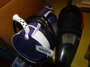 lot 19741 image: Mini-Vacuum and Iron